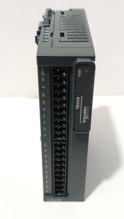 Schneider TM3AI8 analog input module, Modicon TM3, 8 inputs, screw, 24V DC _ Used
